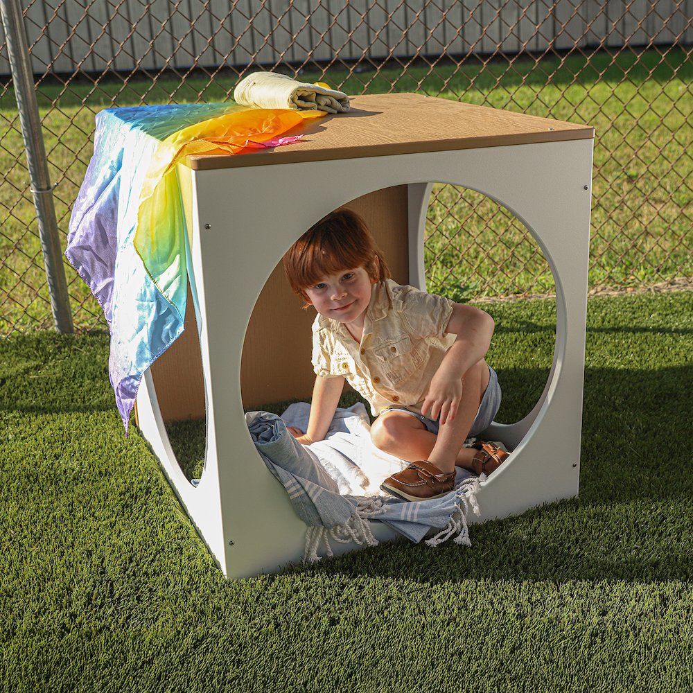 Play House Cube, Brown and White
