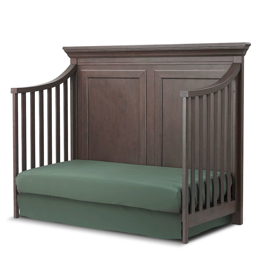 Sorelle Providence Flat Top 4-in-1 Convertible Crib