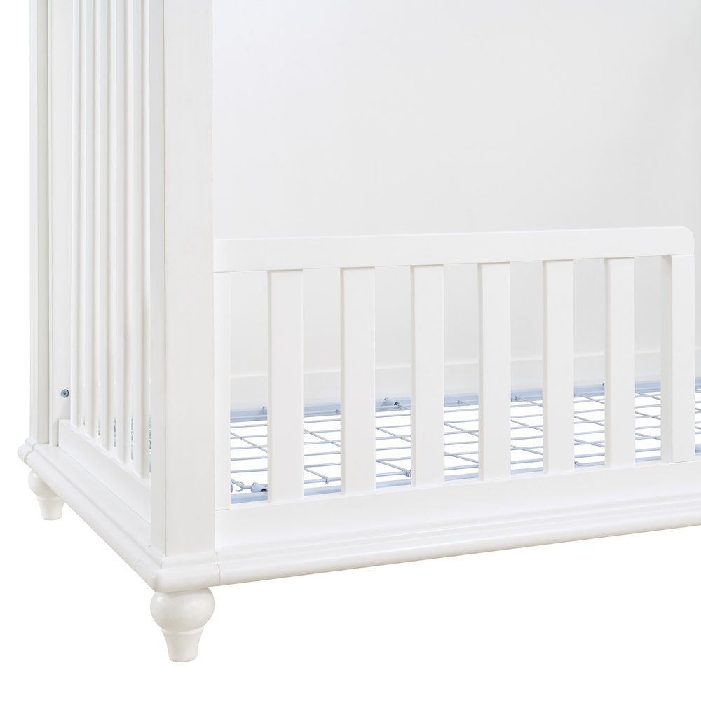 Alana Crib with Guardrails in White