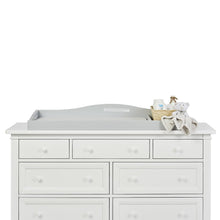 Universal Changing Tray