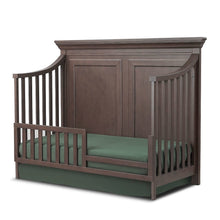 Sorelle Providence Flat Top 4-in-1 Convertible Crib