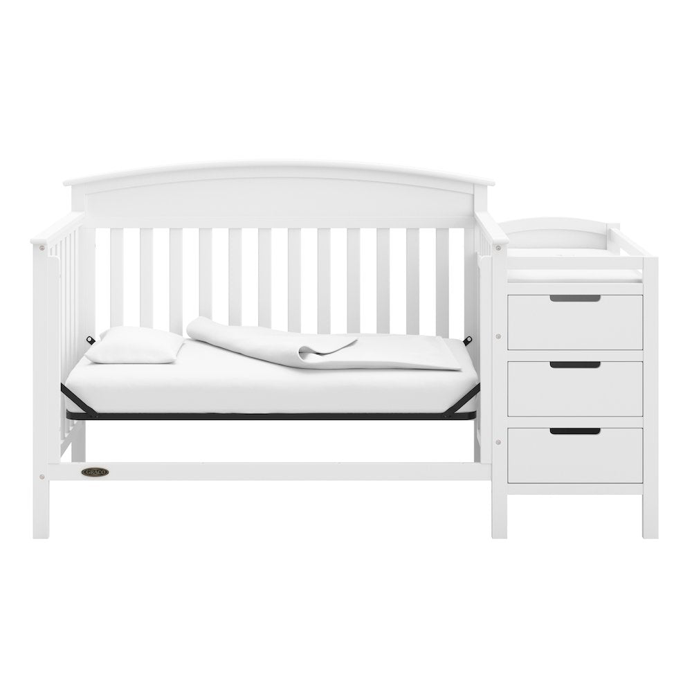 Graco Benton 4-in-1 Convertible Crib and Changer (White)