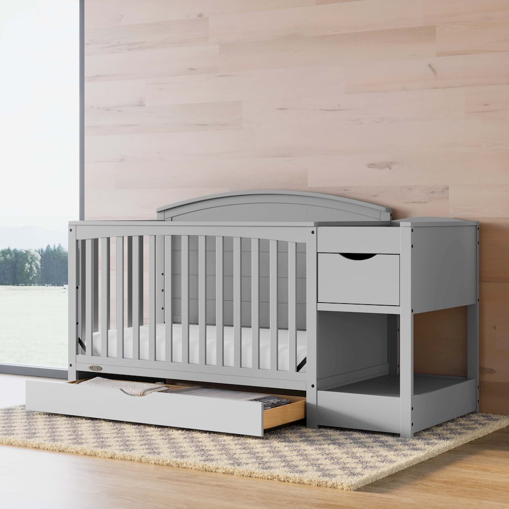 Graco Bellwood 5-in-1 Convertible Crib & Changer with Drawer (Pebble Gray)