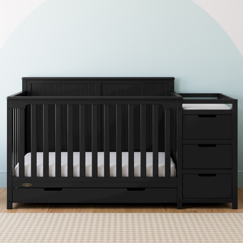 Graco Hadley 5-in-1 Convertible Crib and Changer with Drawer (Black)