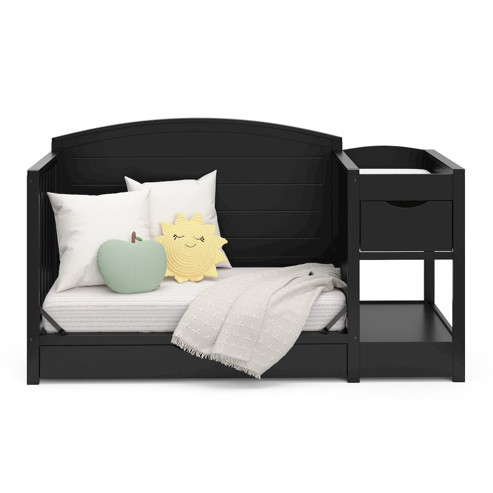 Graco Bellwood 5-in-1 Convertible Crib & Changer with Drawer (Black)