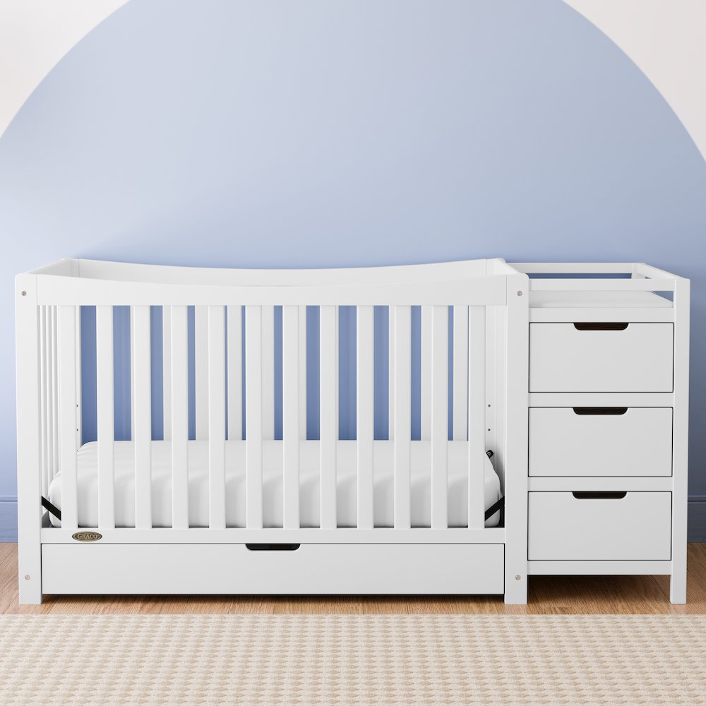 Graco Remi All-in-One Convertible Crib with Drawer and Changer (White)