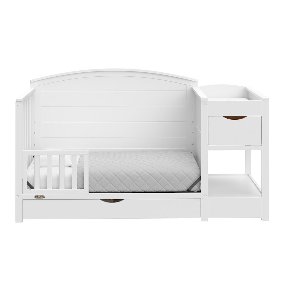 Graco Bellwood 5-in-1 Convertible Crib & Changer with Drawer (White)