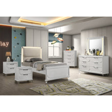 Glosan Modern 6-Piece Pearl White Kids Platform Bedroom Set