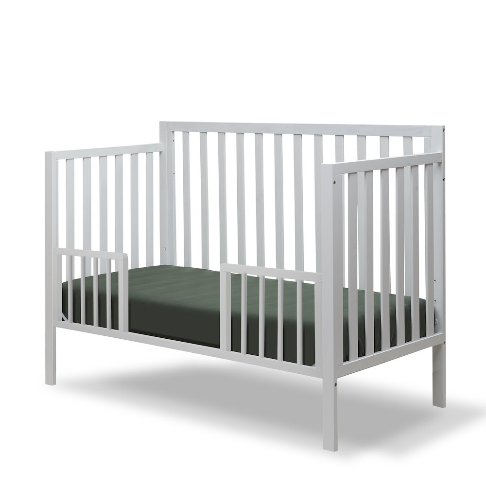 Sorelle Essex Euro 4-in-1 Convertible Crib,Natural Wood Color